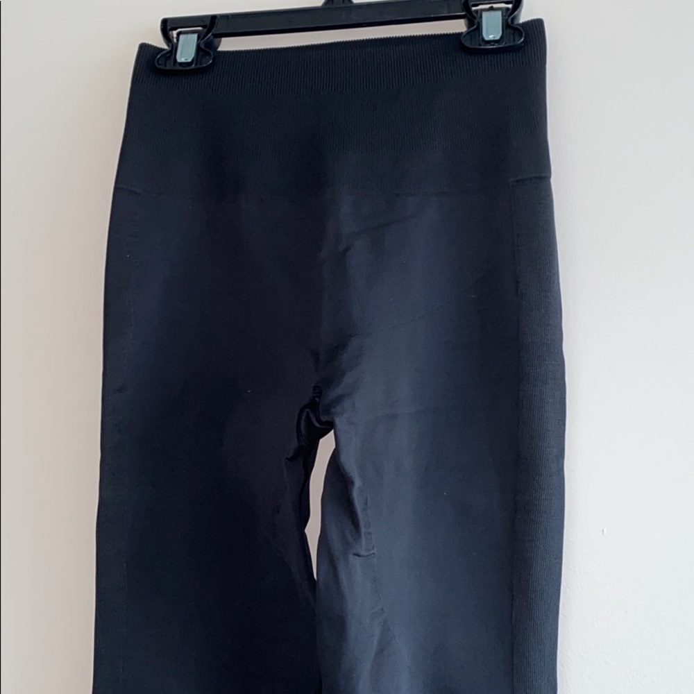 Lululemon Zone In Tight NWT!!